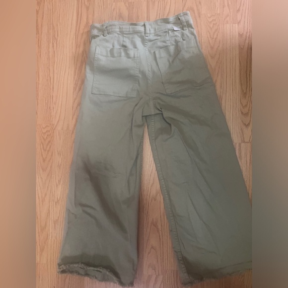 Green Billabong flared pants - Picture 6 of 10